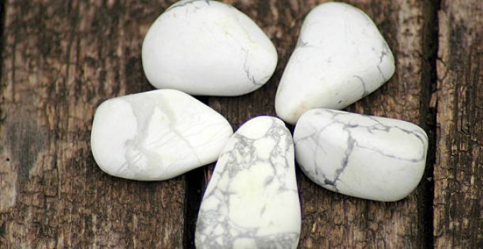 Quels sont les bienfaits de la howlite blanche ?